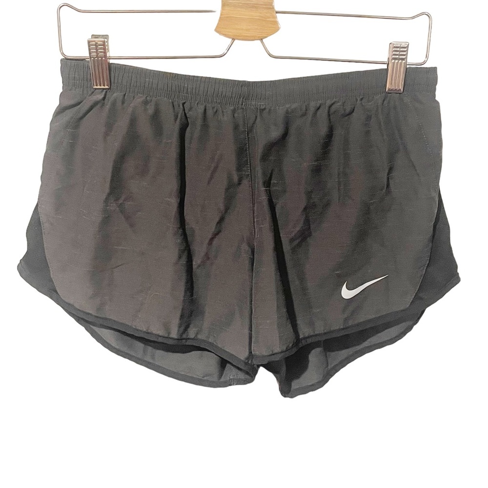 Nike Size Medium Dri-Fit Shorts Black Swoosh Athletic Running 3" Inseam Athletic
